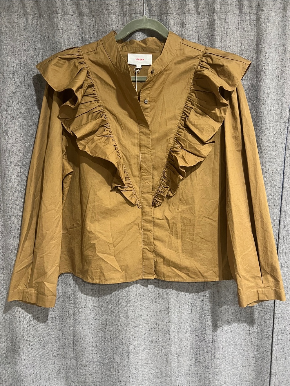 XiRENA, NWT, Callie Blouse, Khaki Gold, XL - Picture 1 of 5
